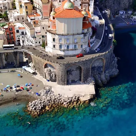 Greendoor Atrani